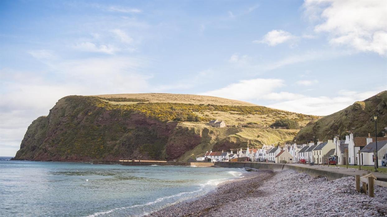 Вілла The Wee House Pennan Екстер'єр фото